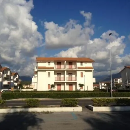 Parco Degli Emiri דירה סקליאה